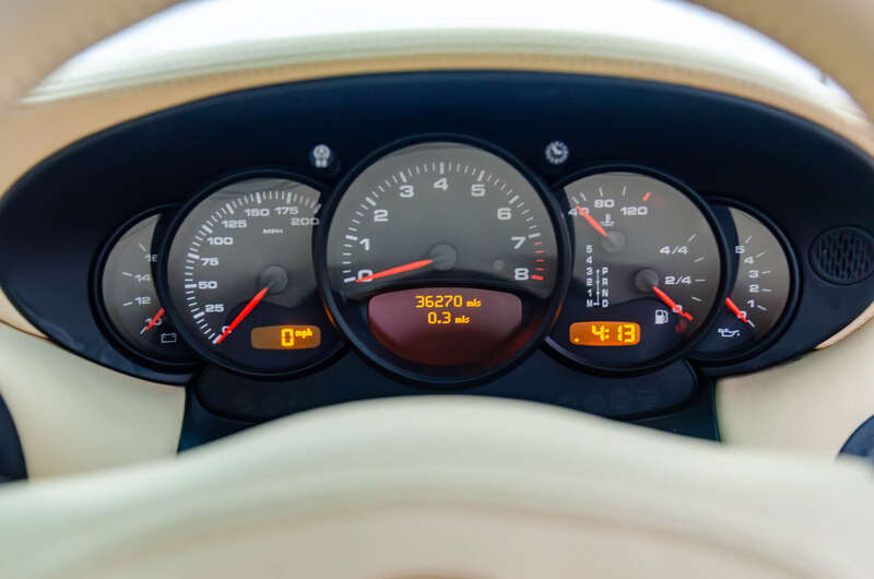 Used Porsche 911 2004 for sale - 77456658: Photo 9