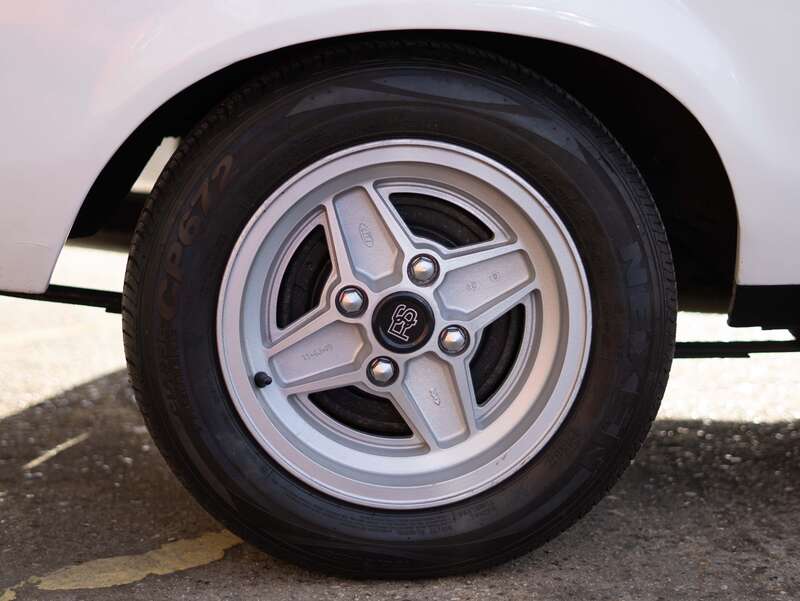 Used Ford Escort 2015 for sale - 76802501: Photo 22