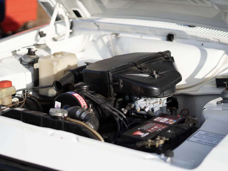 Used Ford Escort 2015 for sale - 76802501: Photo 3