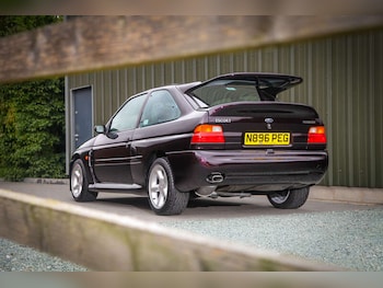 Used Ford Escort 1995 for sale - 75402942: Photo