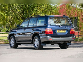 Used Toyota Land Cruiser Amazon 2000 for sale - 78417894: Photo