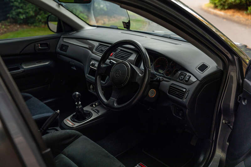 Used Mitsubishi Lancer 2004 for sale - 76350346: Photo 2