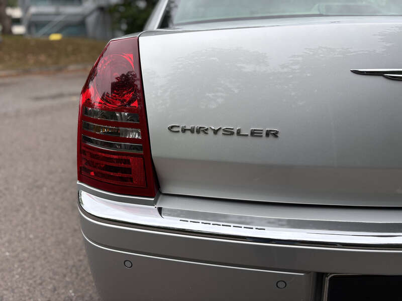 Used Chrysler 300C for sale - 76123486: Photo 16