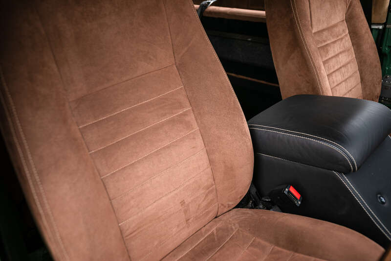 Used Land Rover Defender 90 1988 for sale - 76318419: Photo 10