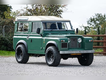 Land Rover - 90