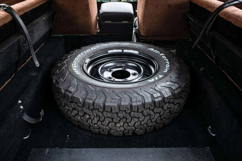 Used Land Rover Defender 90 1988 for sale - 76318419: Photo 20