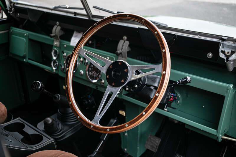 Used Land Rover Defender 90 1988 for sale - 76318419: Photo 8