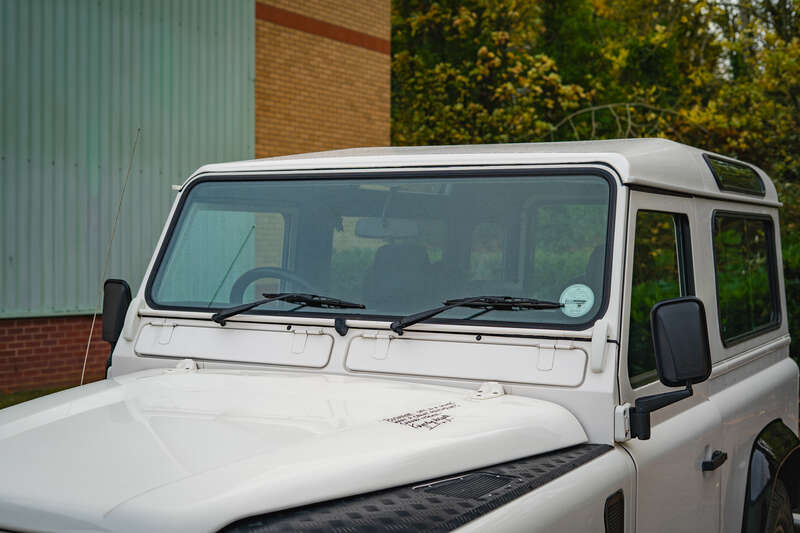 Used Land Rover Defender for sale - 76350310: Photo 18