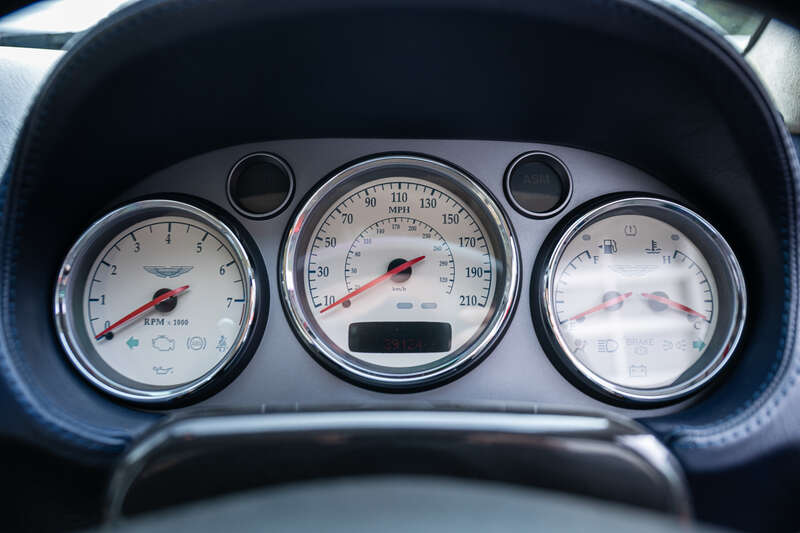 Used Aston Martin Vanquish for sale - 77217674: Photo 11