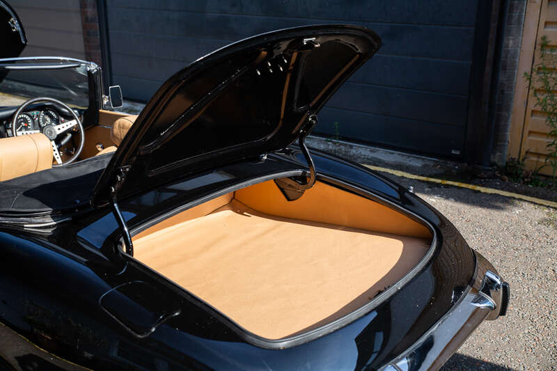 Used Jaguar E-Type 1996 for sale - 76168015: Photo 15