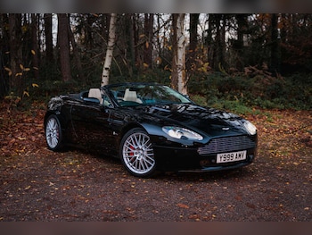 Used Aston Martin Vantage 2009 for sale - 79603075: Photo
