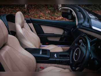 Used Aston Martin Vantage 2009 for sale - 79603075: Photo