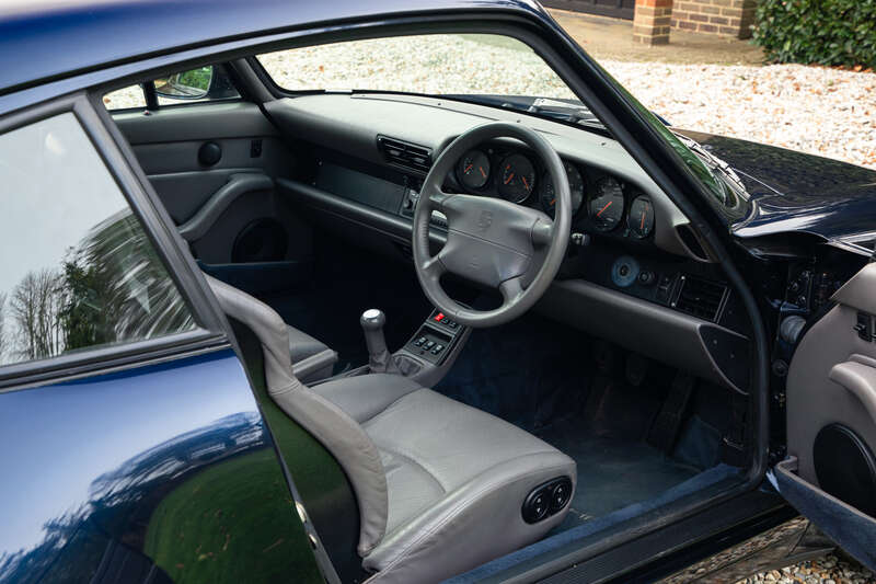 Used Porsche 911 for sale - 77613121: Photo 2