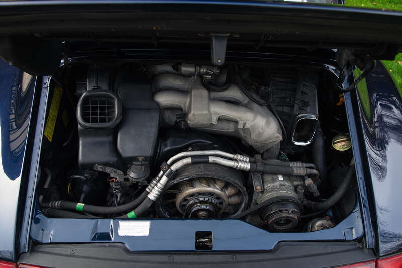 Used Porsche 911 for sale - 77613121: Photo 3