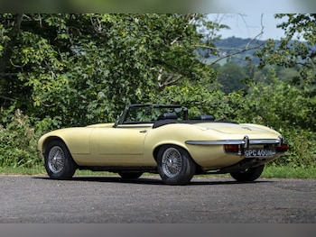 Used Jaguar E-Type 1974 for sale - 79159596: Photo