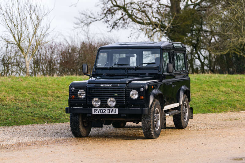 Used Land Rover Defender 90 for sale - 77538699: Photo 10