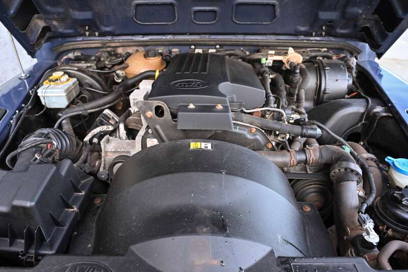 Used Land Rover Defender 90 for sale - 76997914: Photo 2