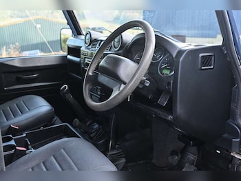 Used Land Rover Defender 90 2013 for sale - 76997914: Photo