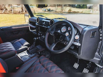 Used Land Rover Defender 2007 for sale - 78220557: Photo