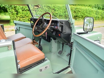 Used Land Rover Defender 90 2025 for sale - 79076753: Photo