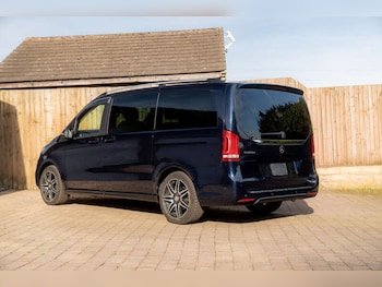 Used Mercedes-Benz V-Class 2021 for sale - 78336012: Photo