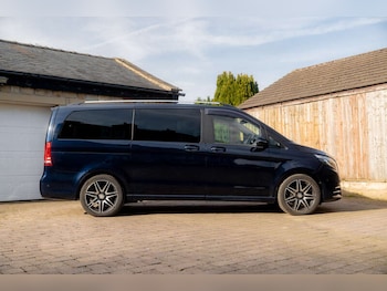 Used Mercedes-Benz V-Class 2021 for sale - 78336012: Photo