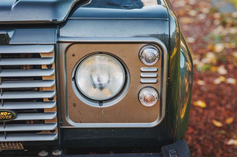 Used Land Rover Defender 2005 for sale - 76350337: Photo 22