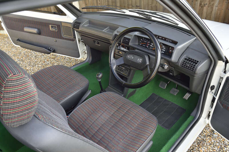 Used Peugeot 205 for sale - 76086011: Photo 2