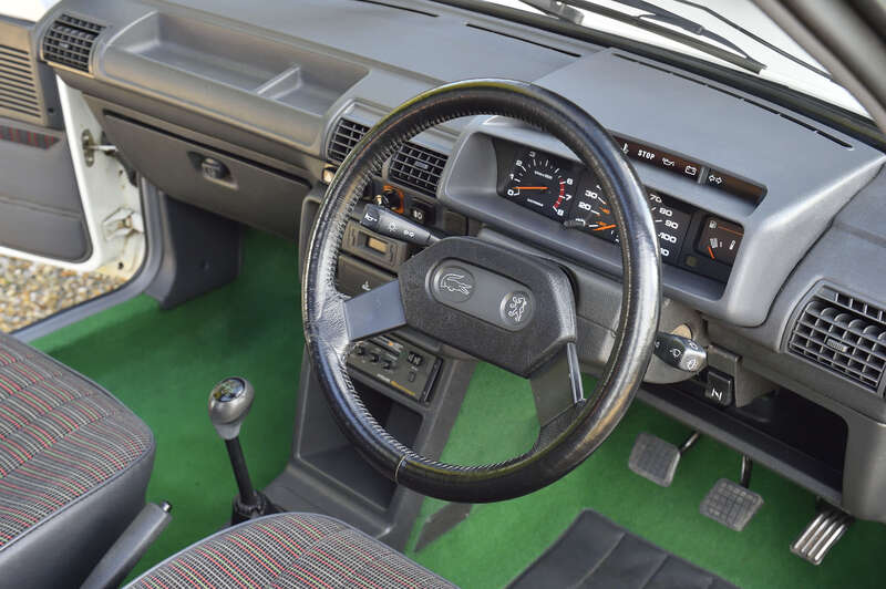 Used Peugeot 205 for sale - 76086011: Photo 24