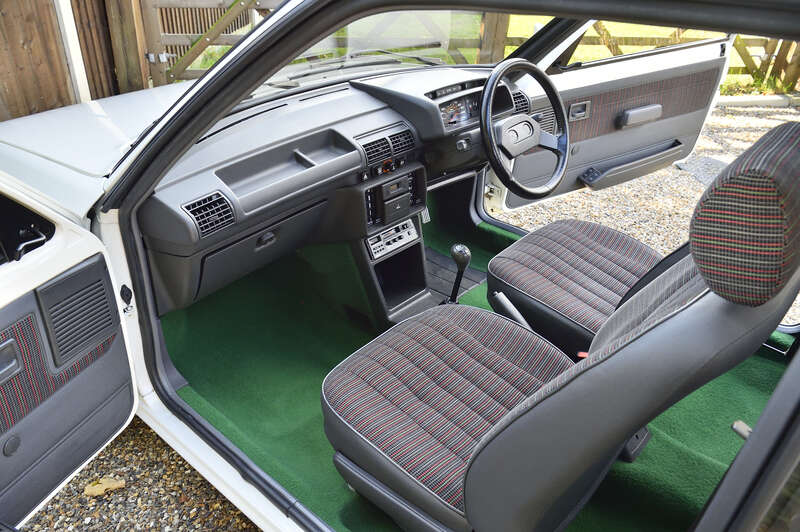 Used Peugeot 205 for sale - 76086011: Photo 25