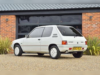 Used Peugeot 205 1985 for sale - 76086011: Photo