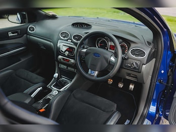 Used Ford Focus 2010 for sale - 76307957: Photo 2