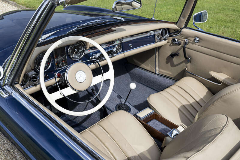 Used Mercedes-Benz 230 SL 2018 for sale - 76350348: Photo 15