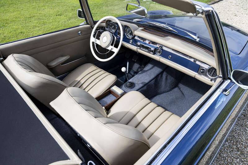 Used Mercedes-Benz 230 SL 2018 for sale - 76350348: Photo 21