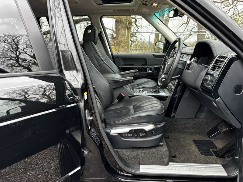 Used Land Rover Range Rover 2026 for sale - 77613130: Photo 2