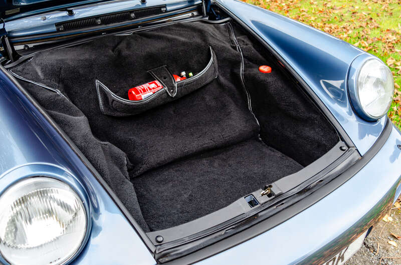 Used Porsche 911 1990 for sale - 76350333: Photo 10