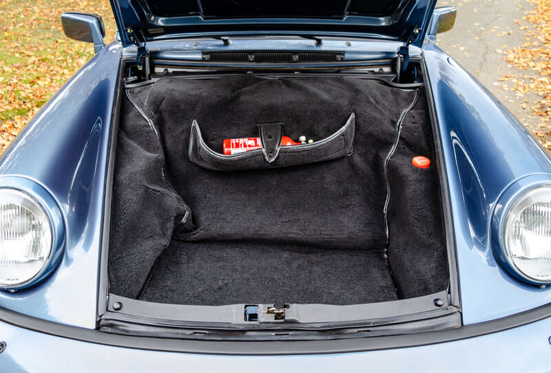 Used Porsche 911 1990 for sale - 76350333: Photo 9