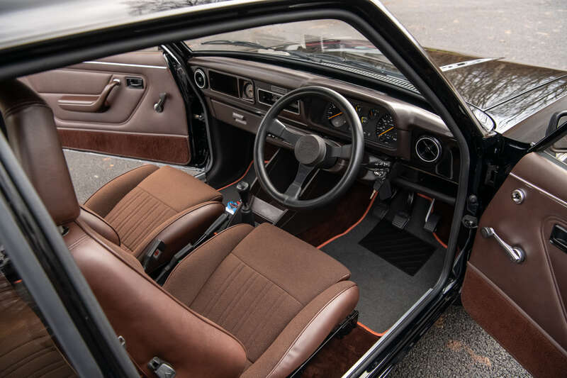 Used Ford Escort 1986 for sale - 77469410: Photo 13