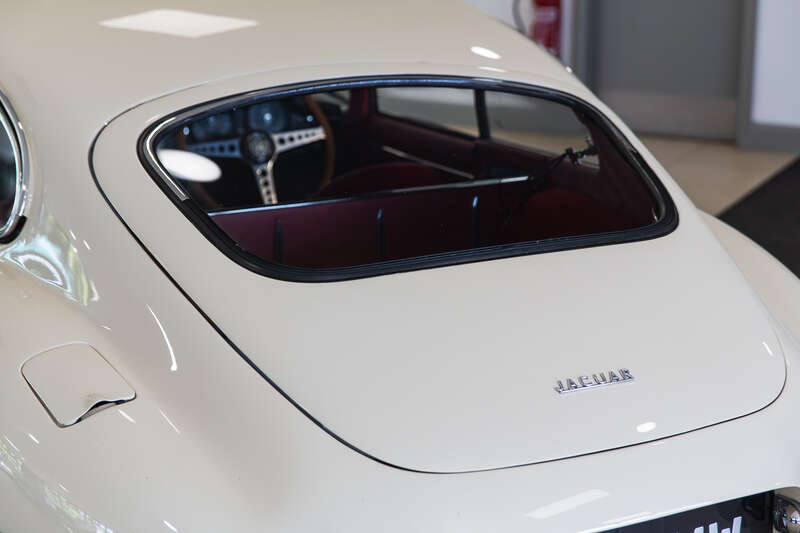 Used Jaguar E-Type 1962 for sale - 76175957: Photo 16