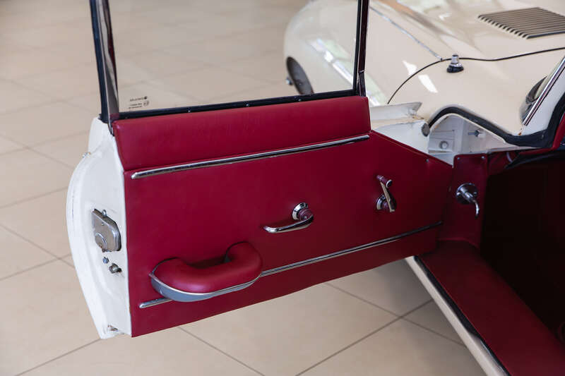 Used Jaguar E-Type 1962 for sale - 76175957: Photo 20