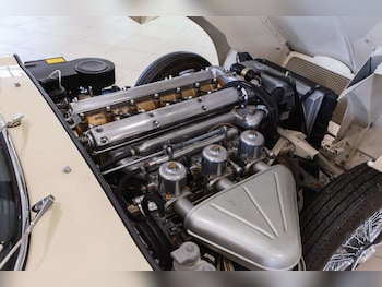 Used Jaguar E-Type 1962 for sale - 76175957: Photo