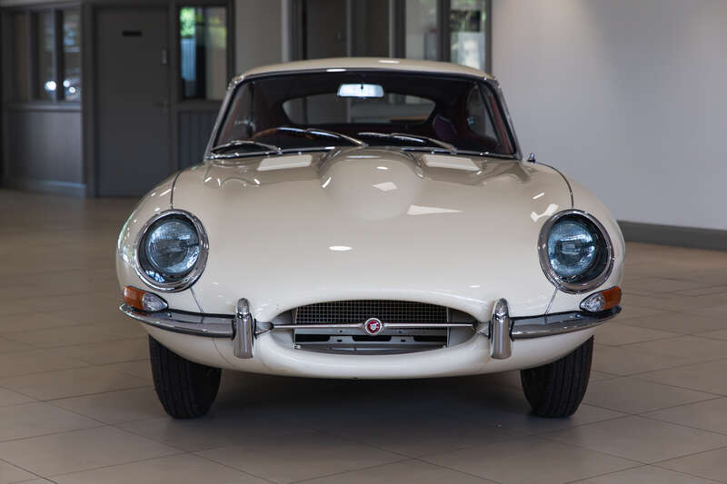 Used Jaguar E-Type 1962 for sale - 76175957: Photo 6