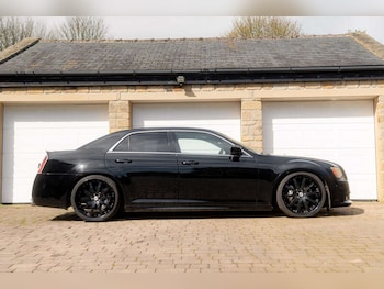 Used Chrysler 300C 2013 for sale - 78205938: Photo