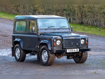 Used Land Rover Defender 1999 for sale - 76850564: Photo
