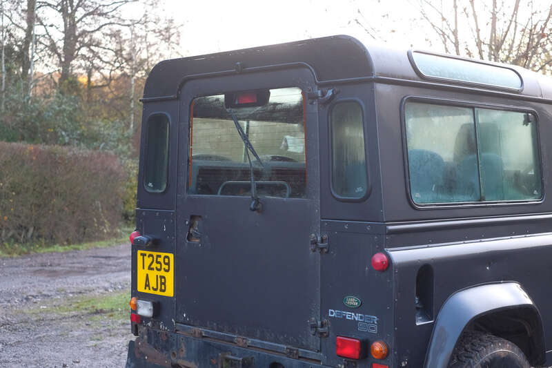 Used Land Rover Defender 1999 for sale - 76850564: Photo 22