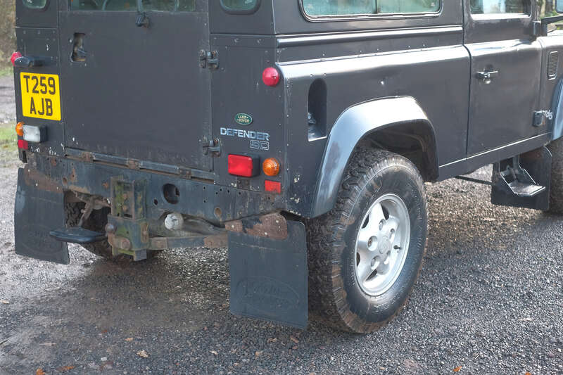 Used Land Rover Defender 1999 for sale - 76850564: Photo 24