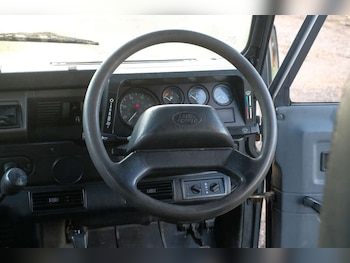 Used Land Rover Defender 1999 for sale - 76850564: Photo