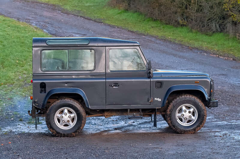 Used Land Rover Defender 1999 for sale - 76850564: Photo 4
