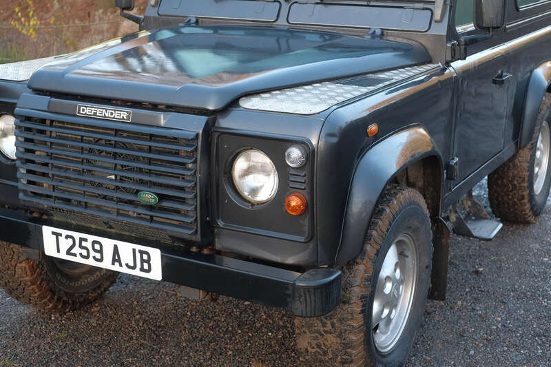 Used Land Rover Defender 1999 for sale - 76850564: Photo 7