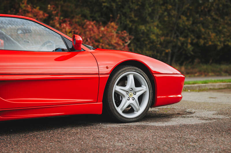 Used Ferrari 355 F1 1998 for sale - 76307954: Photo 18